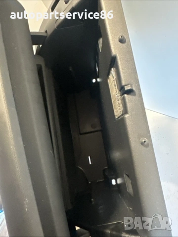 Кутия за ръкавици черна за Volvo XC60 2.0D (2011) 39809228, снимка 3 - Части - 53774172