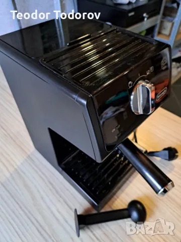 Продавам кафемашина Еспресо DeLonghi ECP 31.21, В Гаранция 1 година, снимка 3 - Кафемашини - 47838575