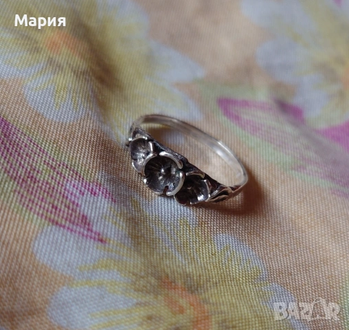 Сребърен пръстен с цветя