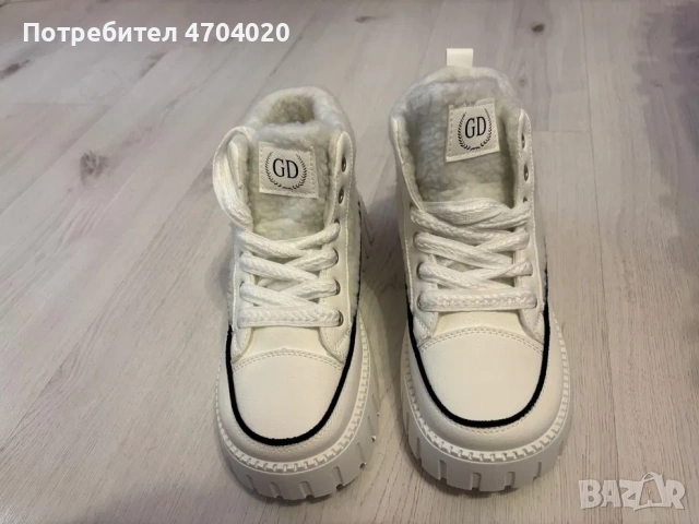 Дамски бели боти, снимка 2 - Дамски боти - 53045788