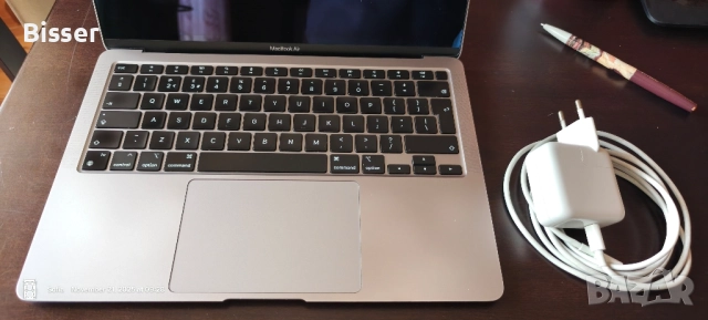 MacBook Air 13" M1 (2020) - Space Grey, 8GB RAM, 256GB SSD, снимка 9 - Лаптопи за дома - 52488507