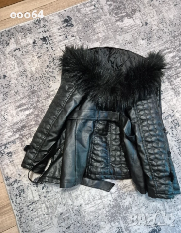 кожено яке за 10-12г., снимка 3 - Детски якета и елеци - 54036756