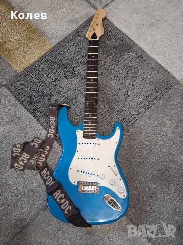 Китара за декорация или донор