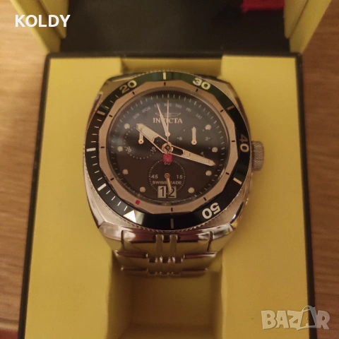 Чисто нов часовник INVIKTA кутия и документи 