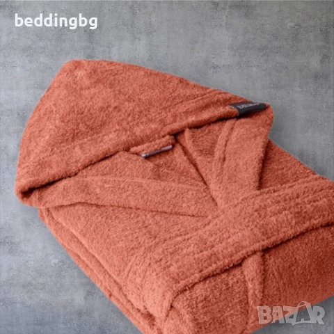 #Халат за баня с качулка „Франк“ – тера пастелен, размер S/M (100% памук), снимка 2 - Хавлиени кърпи - 39300493