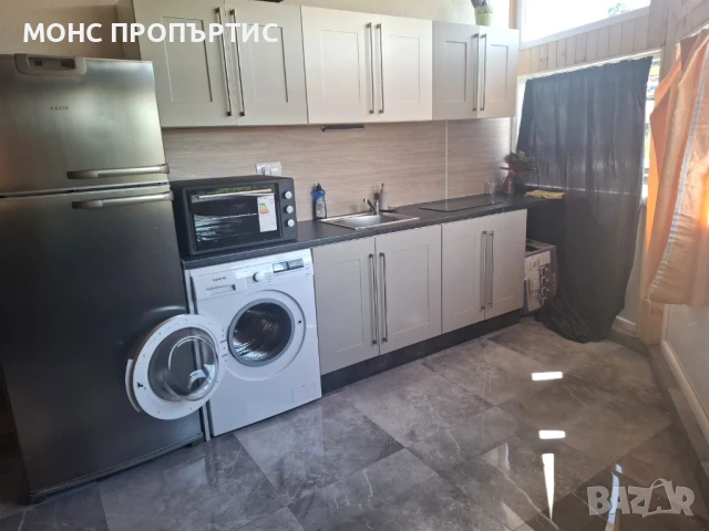 Двуетажна къща с 5 апартамента под наем в с. Шереметя, гр. В. Търново, снимка 1