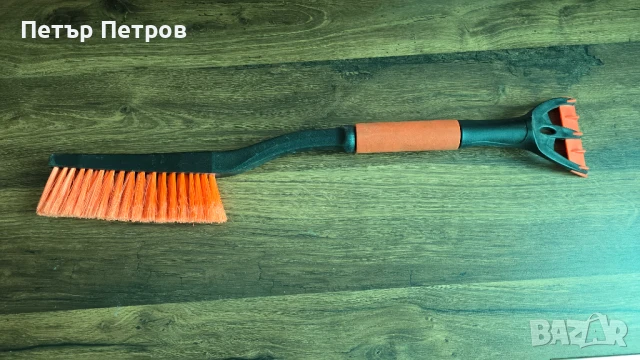 Стъргалка с четка 