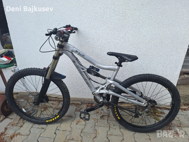 Продавам downhill колело Santa Cruz bullit 2007