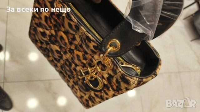 Christian Dior Дамска Малка Чанта Кристиян Диор - Налични Различни Цветове Код SK811, снимка 10 - Чанти - 53183605