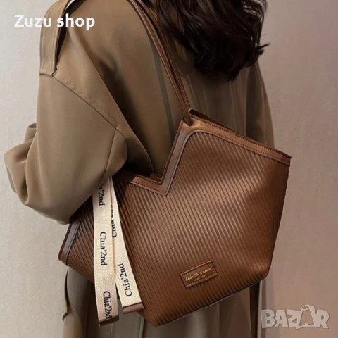 Дамска чанта, снимка 7 - Чанти - 50768390