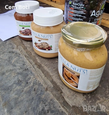 Лешникови пасти