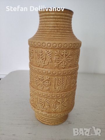 порцеланова ваза 