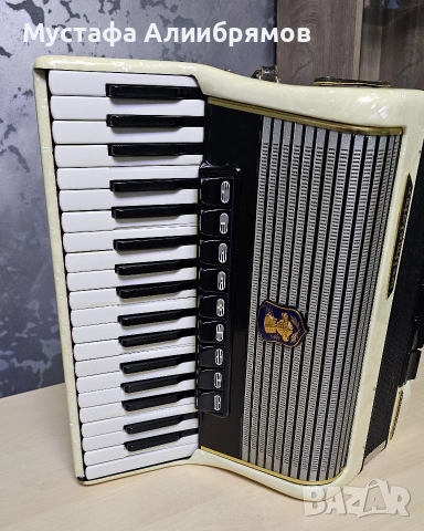 Weltmeister gigantili 3, снимка 2 - Акордеони - 53248990