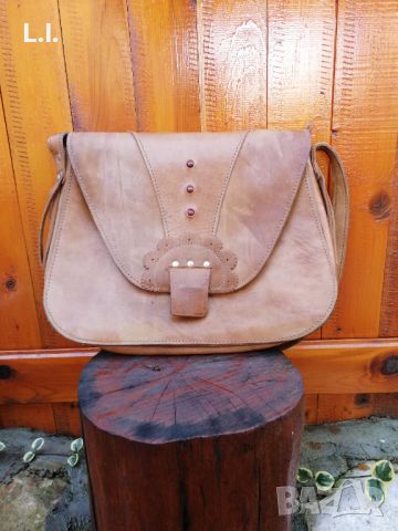Дамска чанта естествена кожа , снимка 1 - Чанти - 46421595