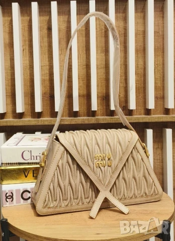 чанти Miu Miu , снимка 6 - Чанти - 50589061
