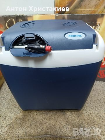 Продавам хладилна чантата Mobicool на 12 волта , снимка 1 - Хладилни чанти - 45521442