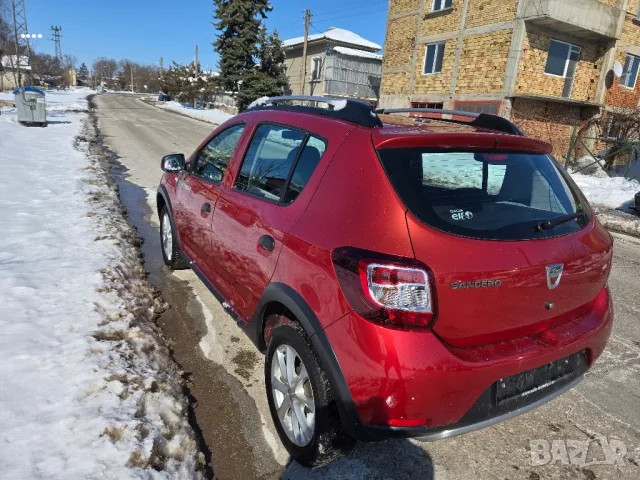 Dacia Sandero Stepway TCe бензин, снимка 4 - Автомобили и джипове - 49247924