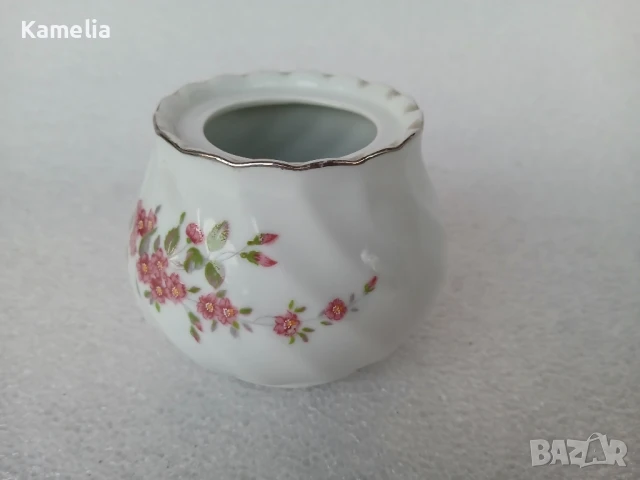 Малка порцеланова захарница, снимка 4 - Сервизи - 51221109