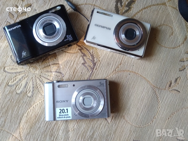 Предлагам три(3)фотоапарата Soni,Olimpus. 