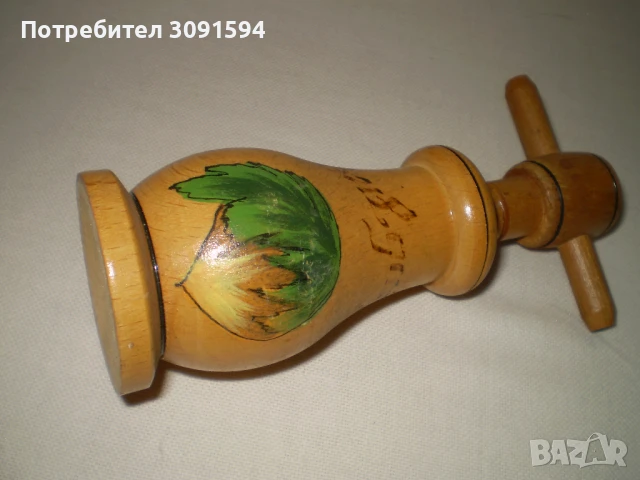 Винтедж дървена лешникотрошачка за колекция и употреба, снимка 2 - Други - 50470847