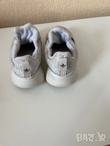 Adidas оригинални  маратонки за момче, снимка 3 - Детски маратонки - 52290041