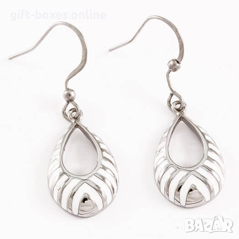 Нежни обеци от стомана