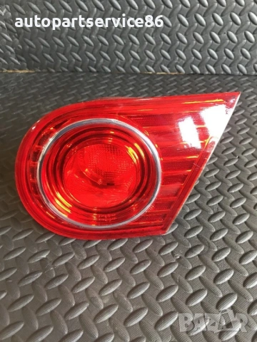 Вътрешна дясна част на заден капак стоп светлина за KIA Opirus 3.5 (2006) 92402-3F