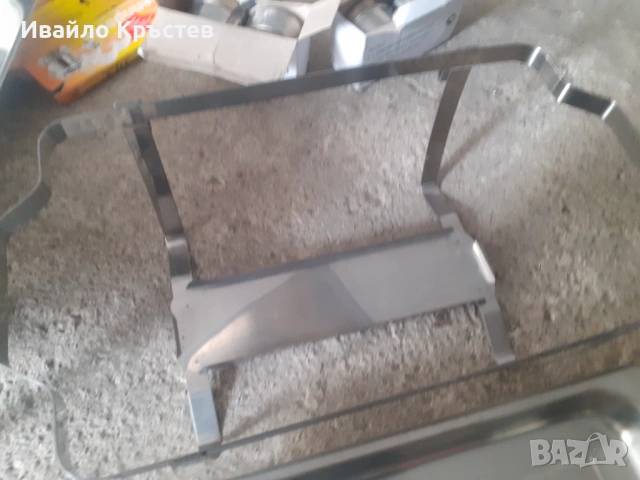 Продавам тави, снимка 3 - Съдове за готвене - 54243013