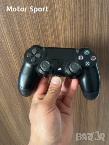 Продавам Джойстик за PS4 , снимка 1 - PlayStation конзоли - 45074239