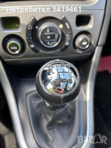 Peugeot 308 SW 2.0 HDI панорама, снимка 10 - Автомобили и джипове - 54008416