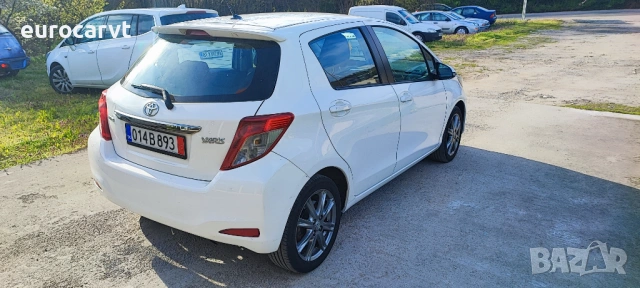 Toyota Yaris 1.33 Dual VVT-i Style, снимка 4 - Автомобили и джипове - 54150045