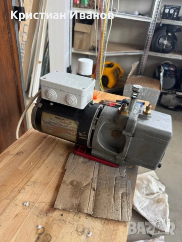 Вакум помпа RobinAir, снимка 4 - Други инструменти - 53891553