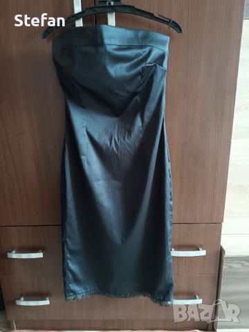 Малка черна рокля на марката Dika. , снимка 2 - Рокли - 46412542