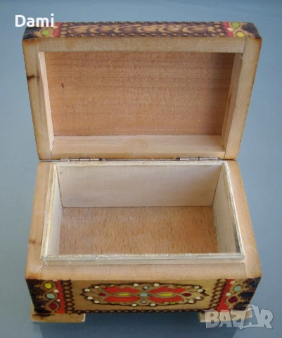 Дървени пирографирани кутии мускали, снимка 12 - Декорация за дома - 52877317