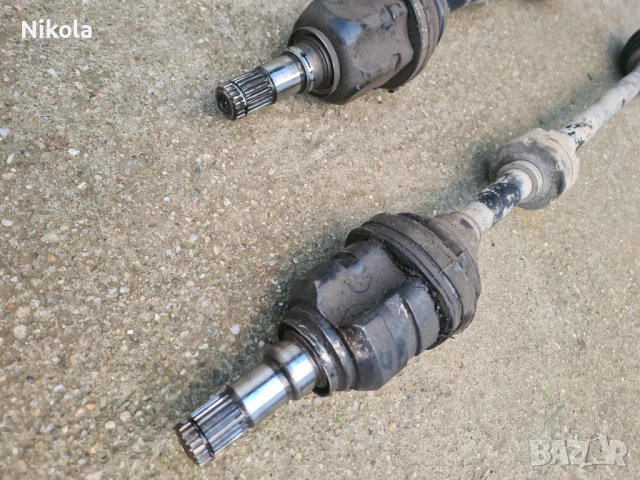 Полуоски Toyota Corolla Verso 1.8 - 1.6 бензин  04-09г., снимка 5 - Части - 52693452