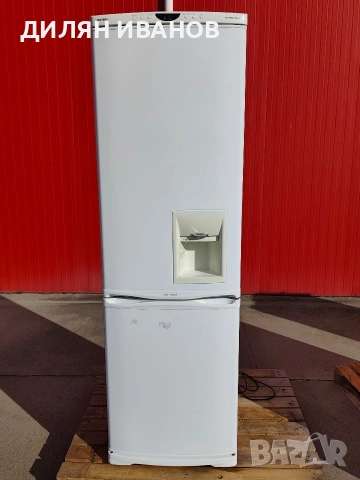 Хладилник с фризер Samsung 