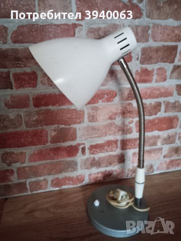 Стара настолна лампа от СССР, снимка 2 - Настолни лампи - 46156272