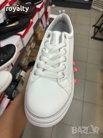 Бели дамски маратонки , снимка 4 - Маратонки - 51723024