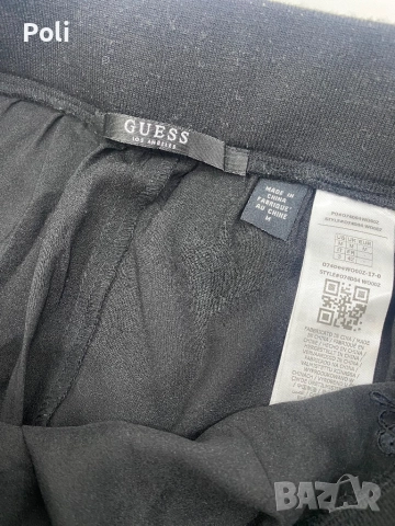 Сатенен панталон Guess, снимка 2 - Панталони - 51458596