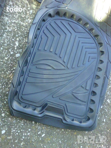 продавам 4 броя стелки за кола, снимка 2 - Аксесоари и консумативи - 53018297