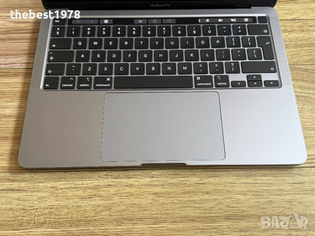 НОВ! MacBook Pro 13 2020`Core i7-1068NG7/32GB RAM/512GB SSD/Бат 100%, снимка 3 - Лаптопи за работа - 53711986