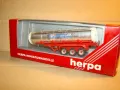 HERPA 1:87 H0 MERCEDES ТИР КАМИОН ИГРАЧКА МОДЕЛ ЦИСТЕРНА, снимка 3