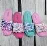 Дамски плажни чехли с уникален цветен дизайн за весело и ярко лятно настроение, снимка 1 - Чехли - 45847251