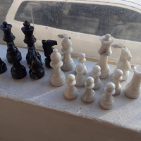Мраморни фигури за шах, снимка 1 - Антикварни и старинни предмети - 44994299