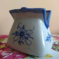 Порцеланово портмоне с мотиви на сини цветя , снимка 1 - Колекции - 45385941