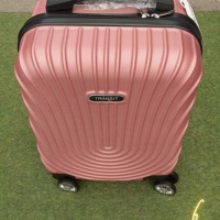Стилен куфар с колелца за ръчен багаж с твърдо покритие 40/30/20см, снимка 6 - Куфари - 44995438