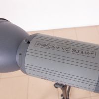 Студийни светкавици Visico, снимка 4 - Светкавици, студийно осветление - 45512878