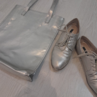 Дамски обувки номер 38 и сребриста чанта, снимка 2 - Дамски ежедневни обувки - 45012633