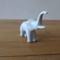Малка порцеланова фигура Слонче Слон, снимка 2 - Декорация за дома - 45385766