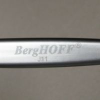 Качествена орехотрошачка лешникотрошачка BergHOFF, отлична, снимка 4 - Прибори за хранене, готвене и сервиране - 45659642